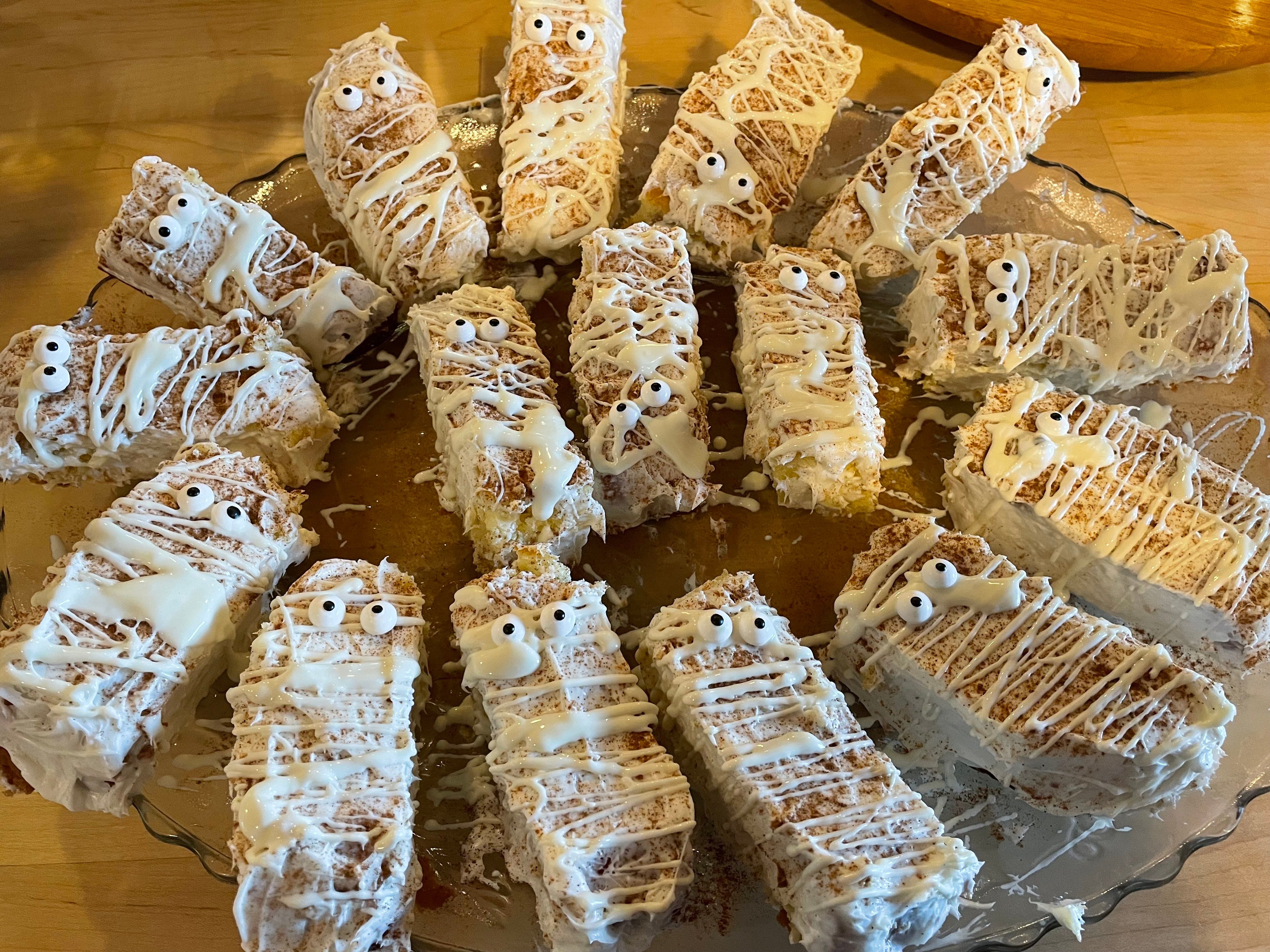 Apple Cake Mummies